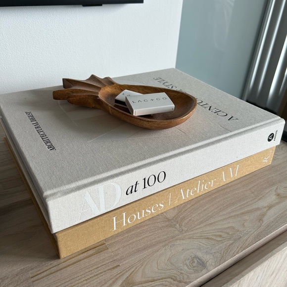 NEW Anthropologie made in Bali wooden pineapple 🍍 catch all bowl decor - Picture 2 of 2